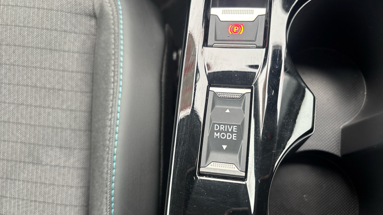 Peugeot 208 1.2 PureTech 100 Allure Premium 5dr Petrol Hatchback